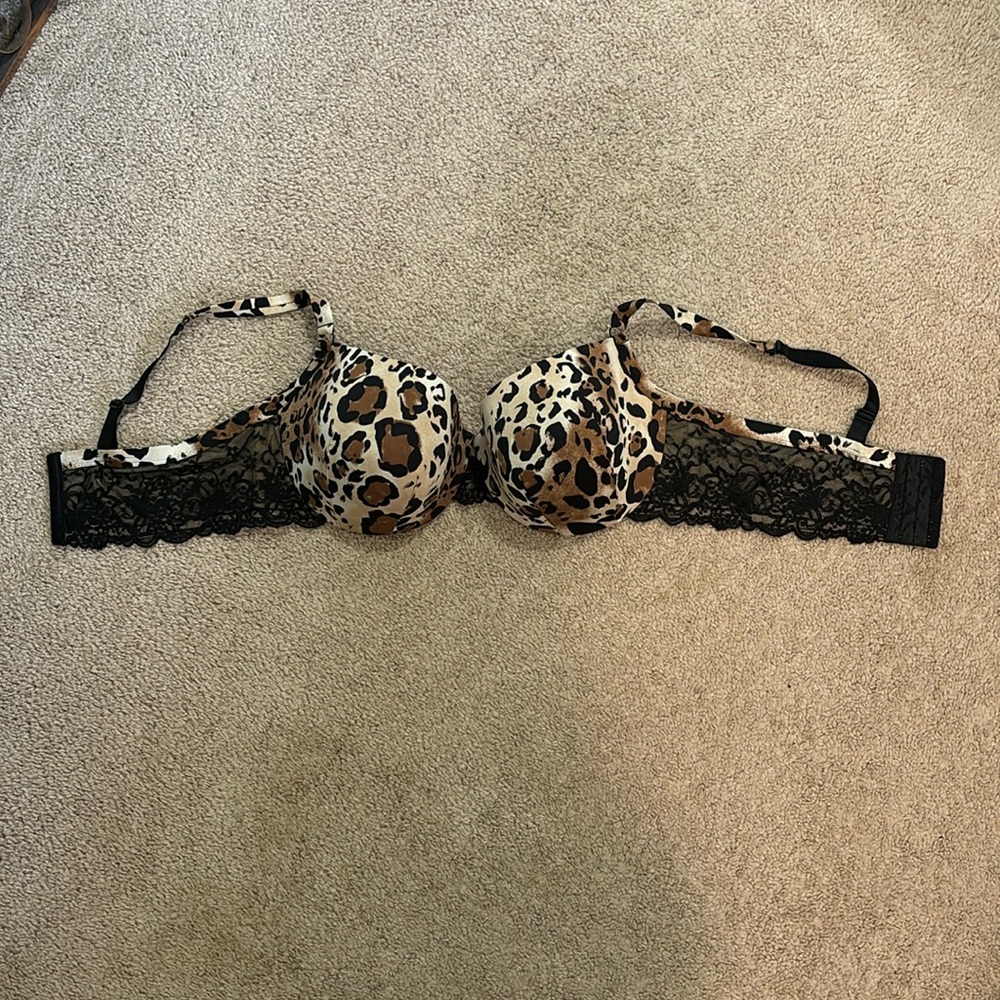 NWOT CACIQUE BRA SIZE 44DDD